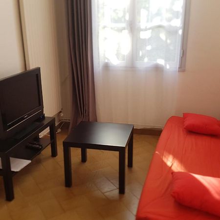 Appartements Coeur De Village Saint-Jean-du-Bruel Δωμάτιο φωτογραφία